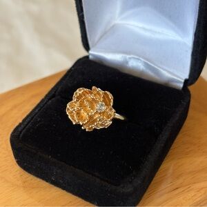 Vintage 70s Avon Flowerblaze Ring Size 4